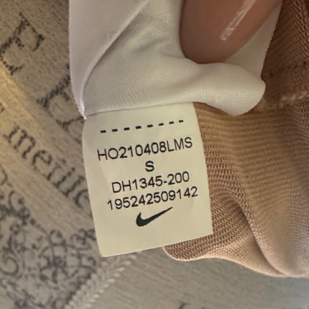 Nike Tan Sleeveless Tank Top Sportswear Everyday Modern Essentials Hemp sz Small - Picture 7 of 8